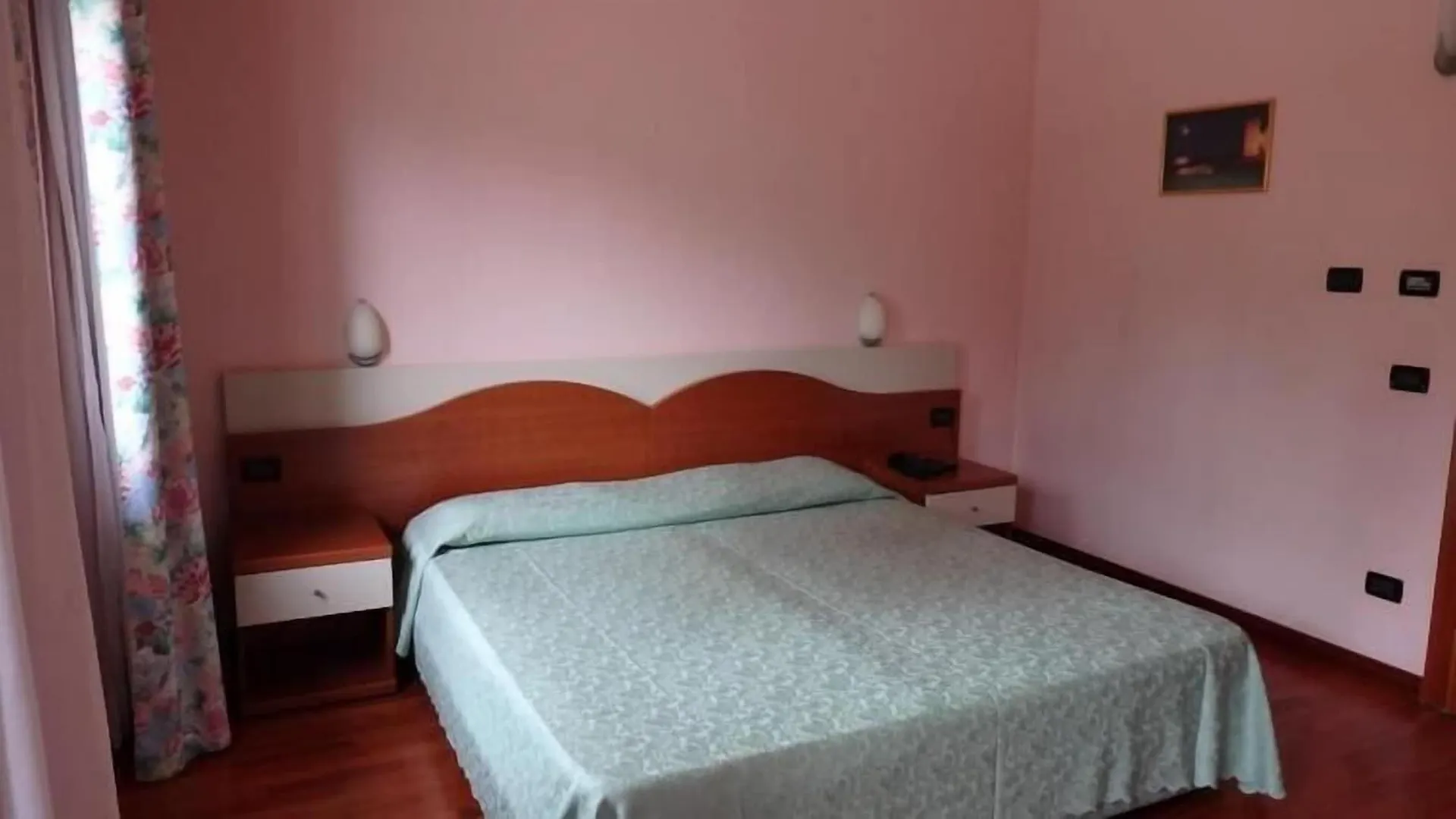 Hotel Meridiana Sirmione 3*,